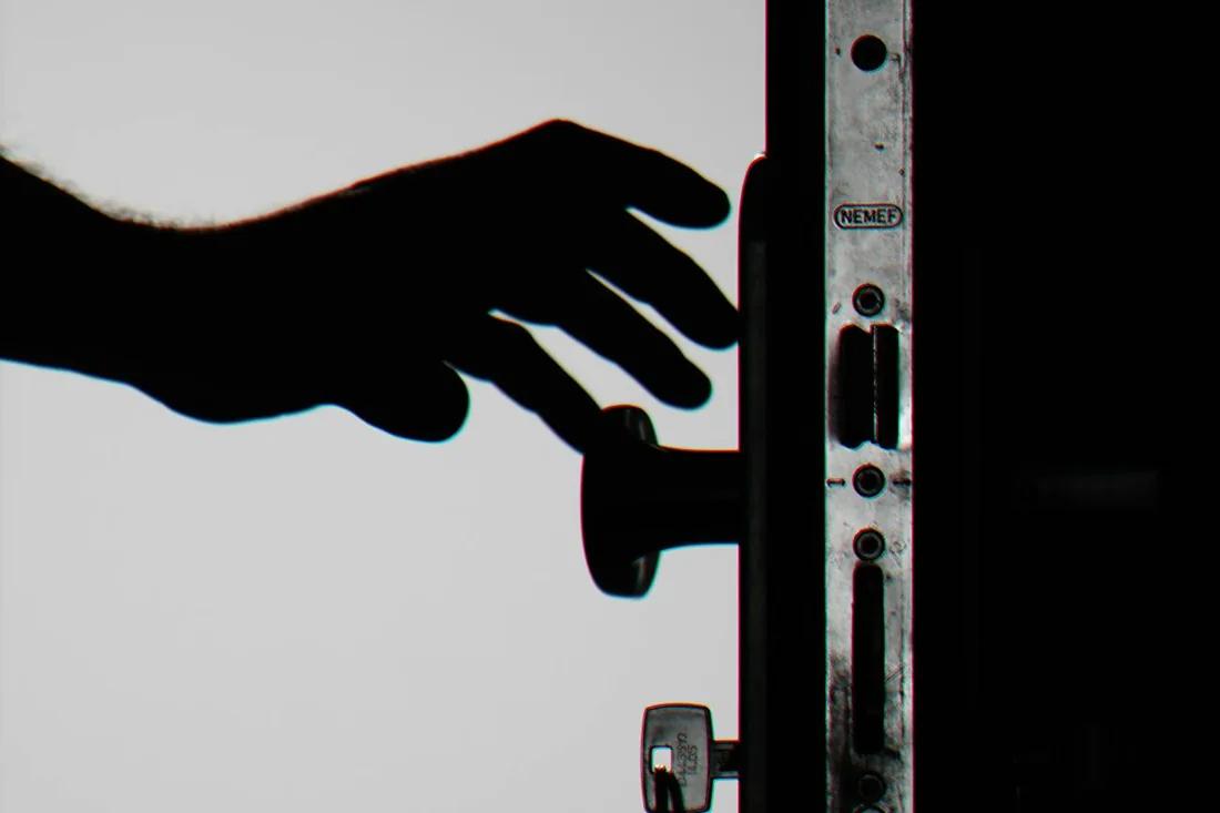 Ouverture de porte bloquée